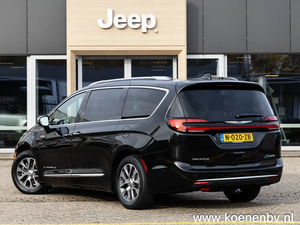 Chrysler-Pacifica