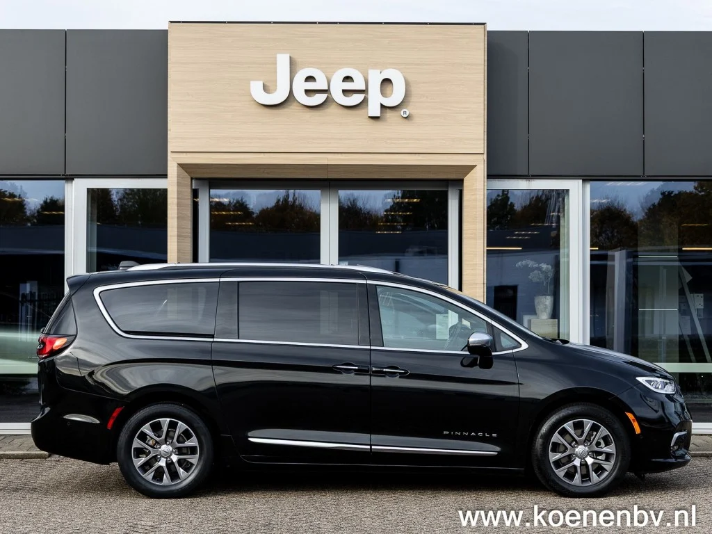 Chrysler-Pacifica