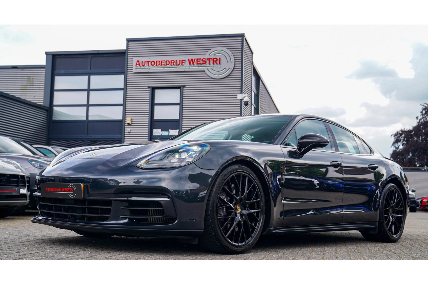 Porsche-Panamera