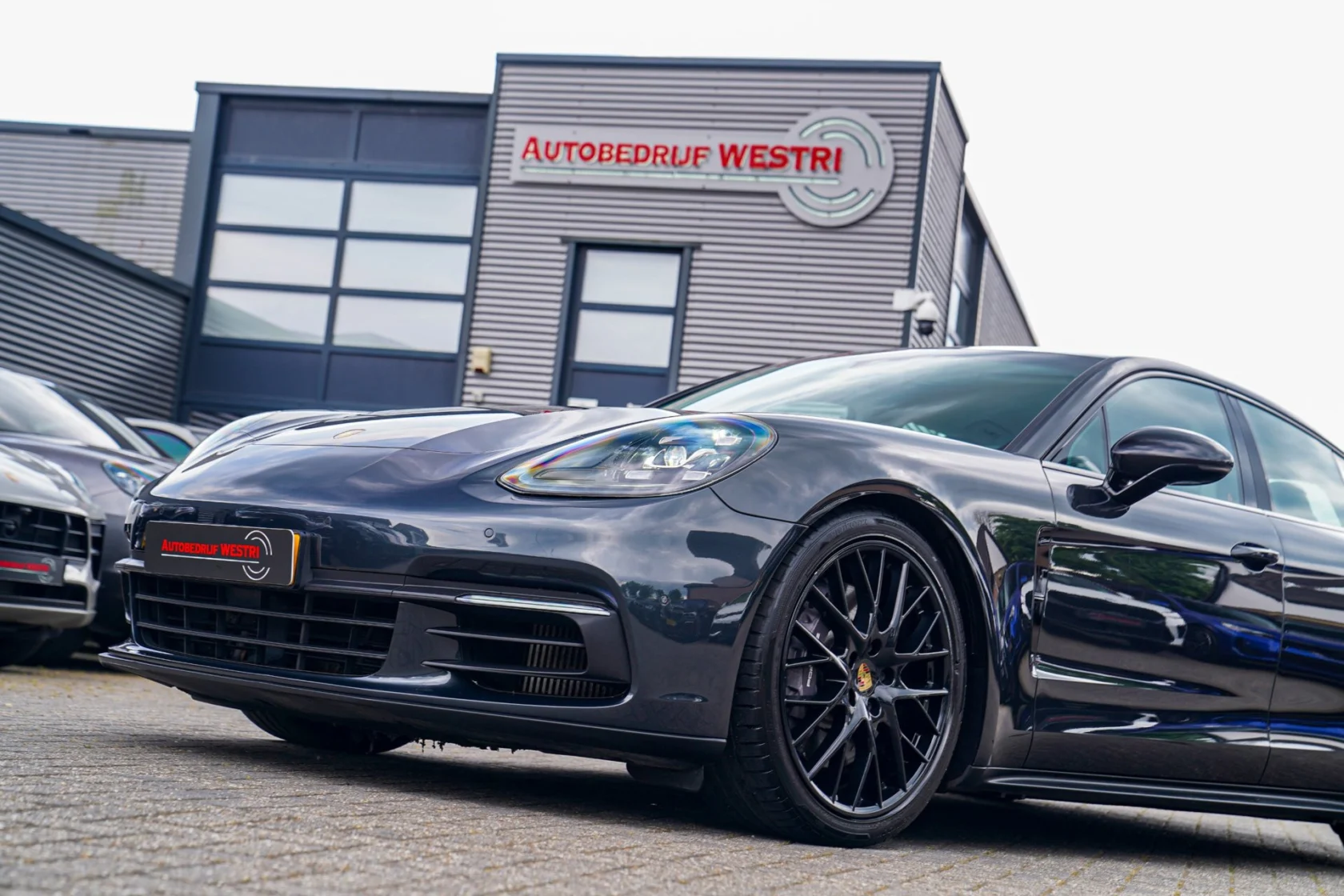 Porsche-Panamera