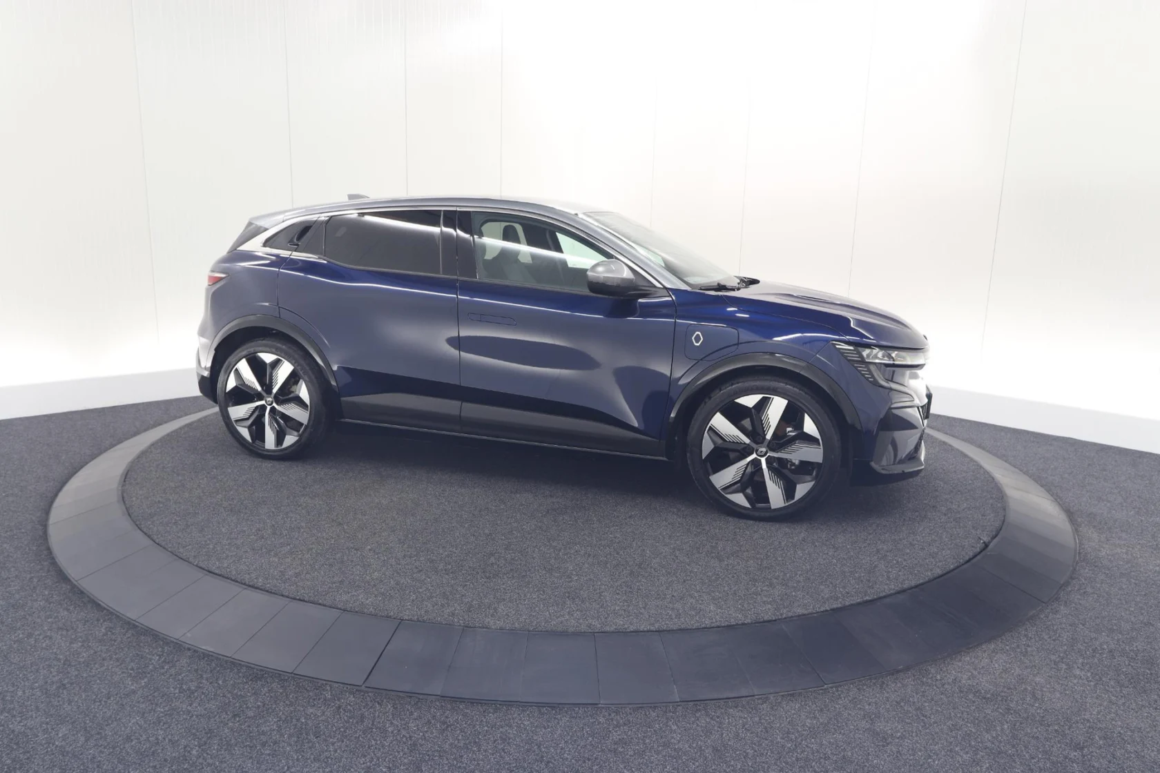 Renault-Megane E-Tech Electric