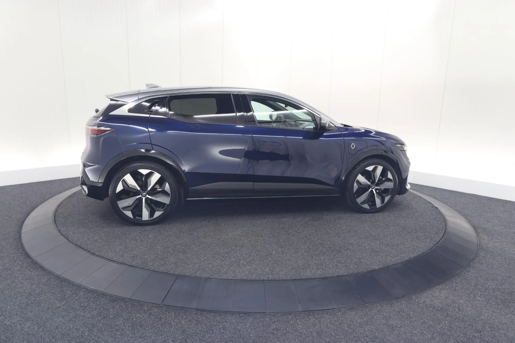 Renault-Megane E-Tech Electric