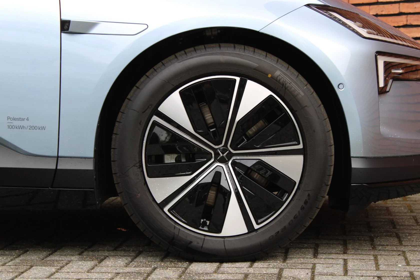 Polestar-4