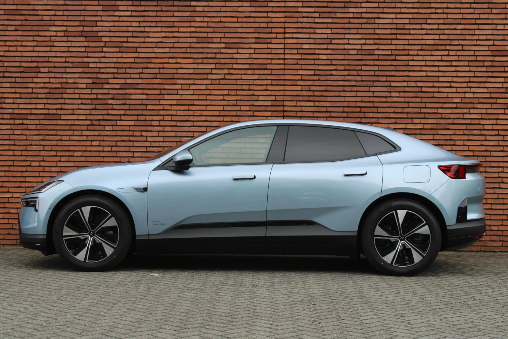 Polestar-4