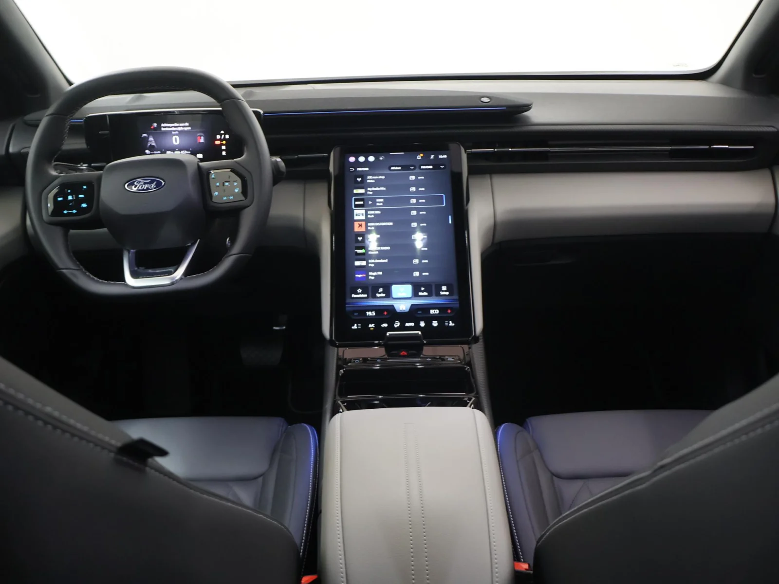 Ford-Explorer