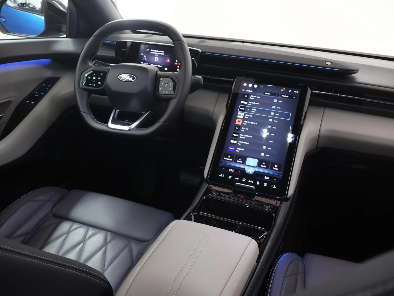 Ford-Explorer