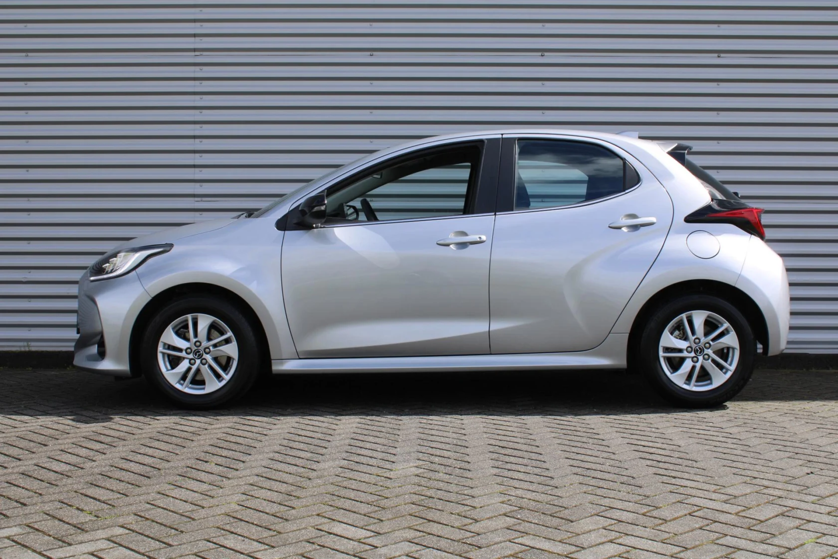 Mazda-2