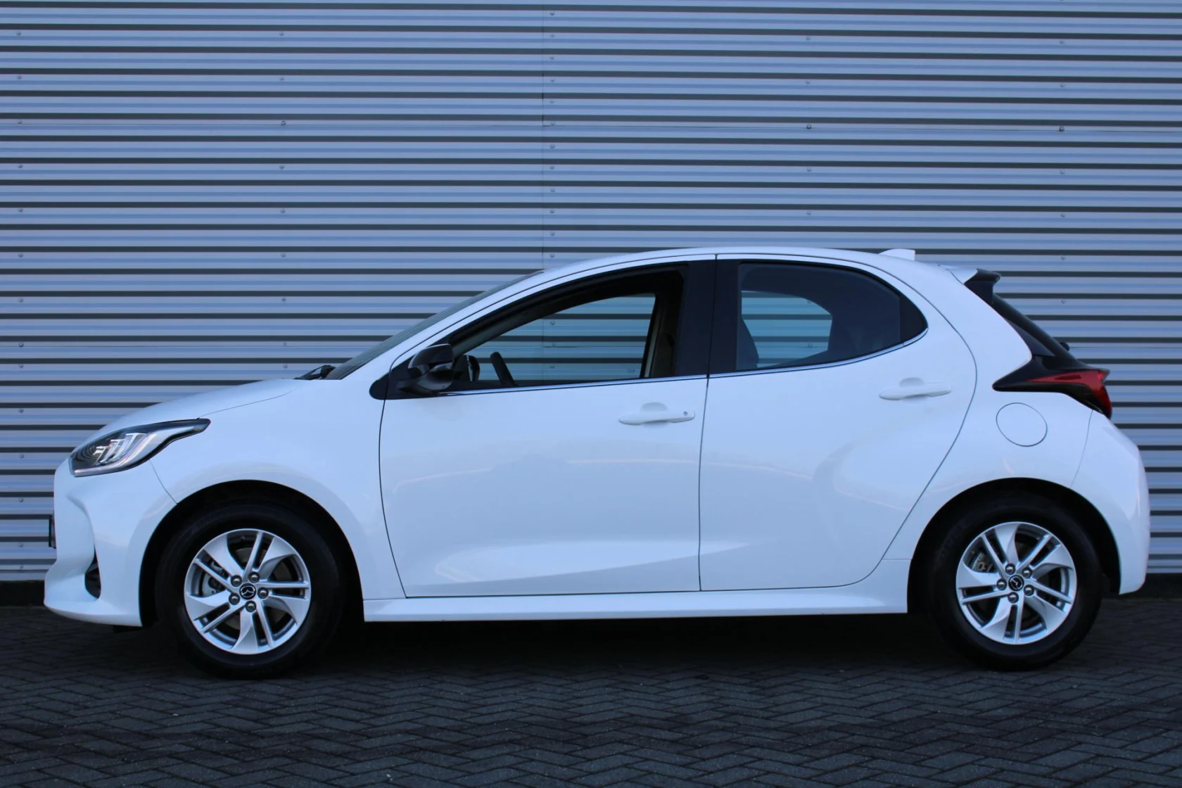 Mazda-2
