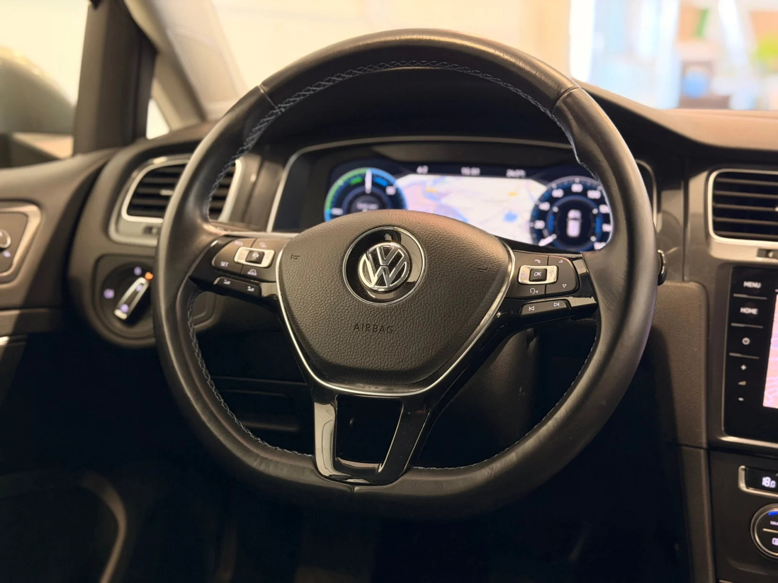 Volkswagen-e-Golf