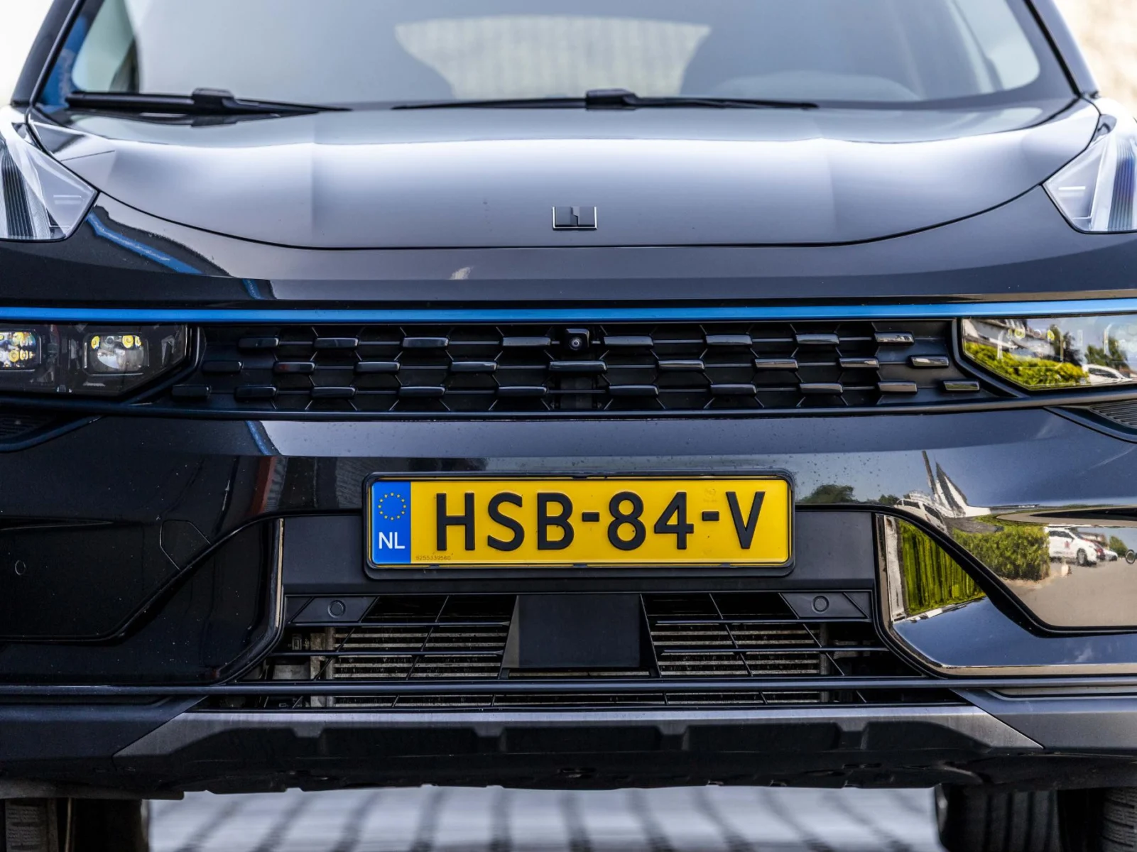 Lynk & Co-01