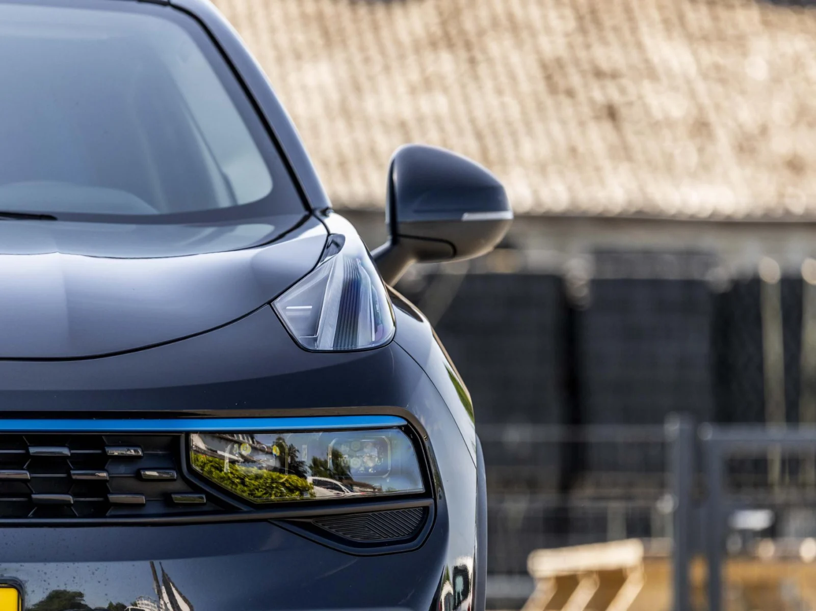 Lynk & Co-01