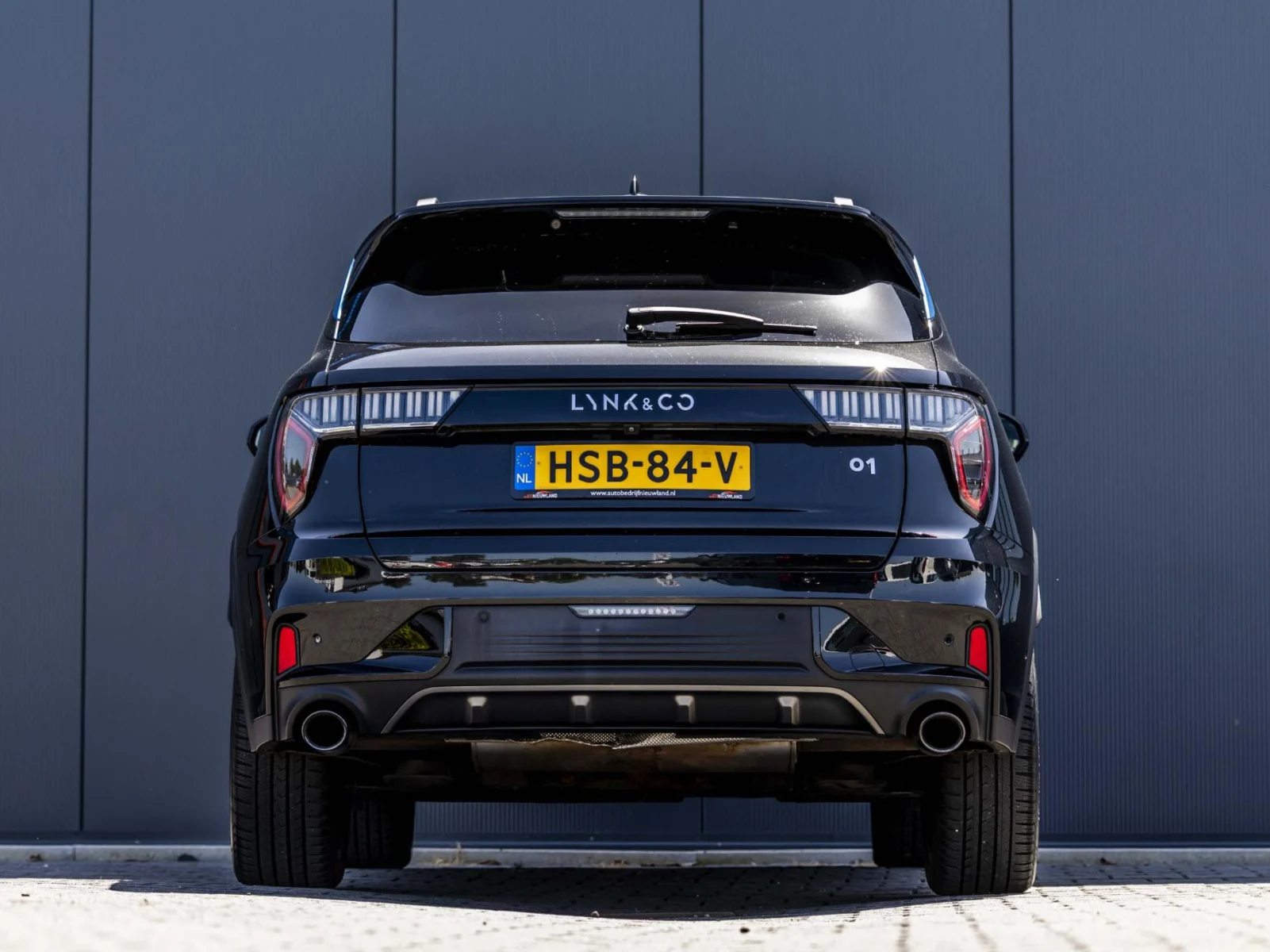 Lynk & Co-01