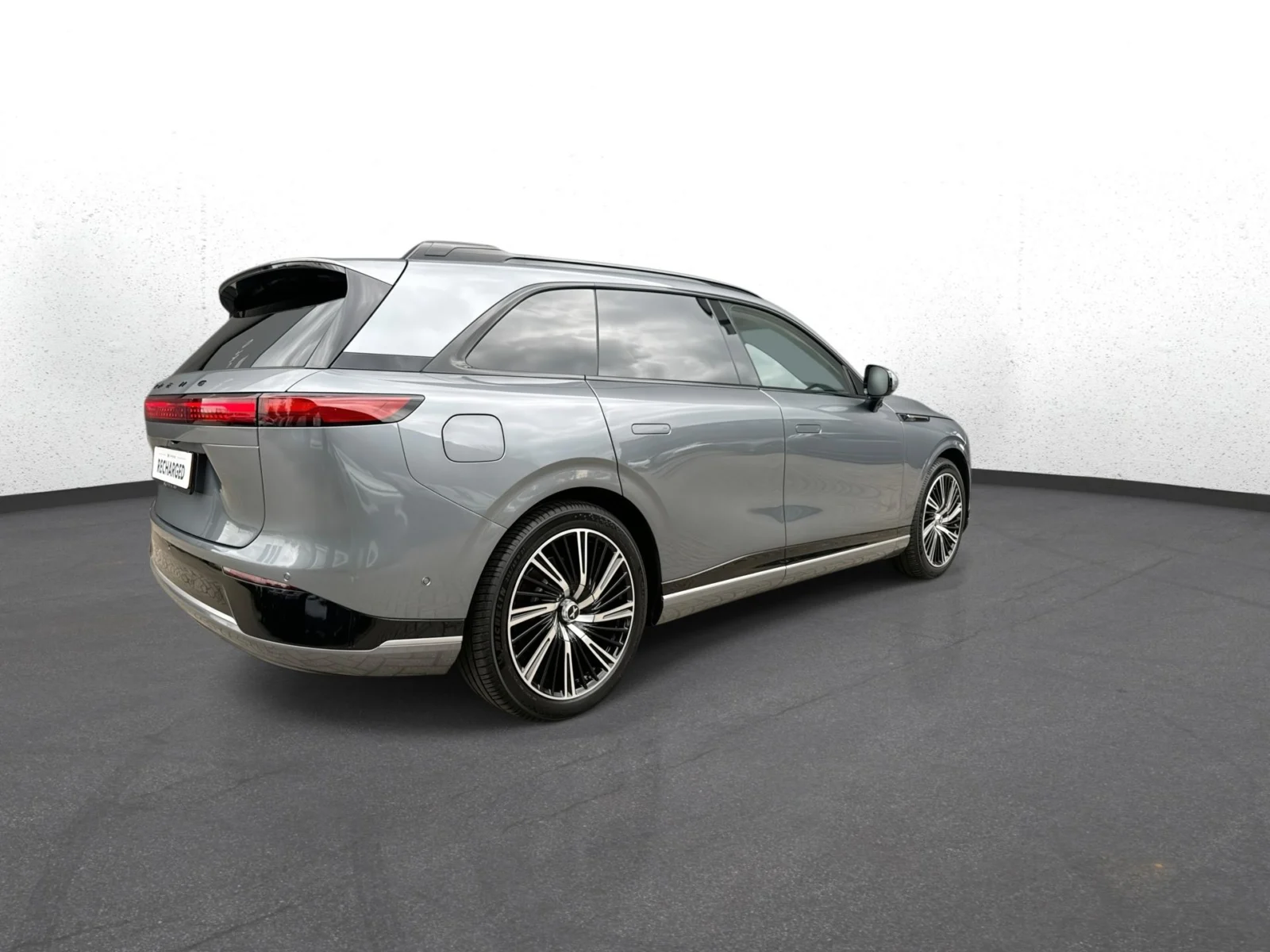 Xpeng-G9