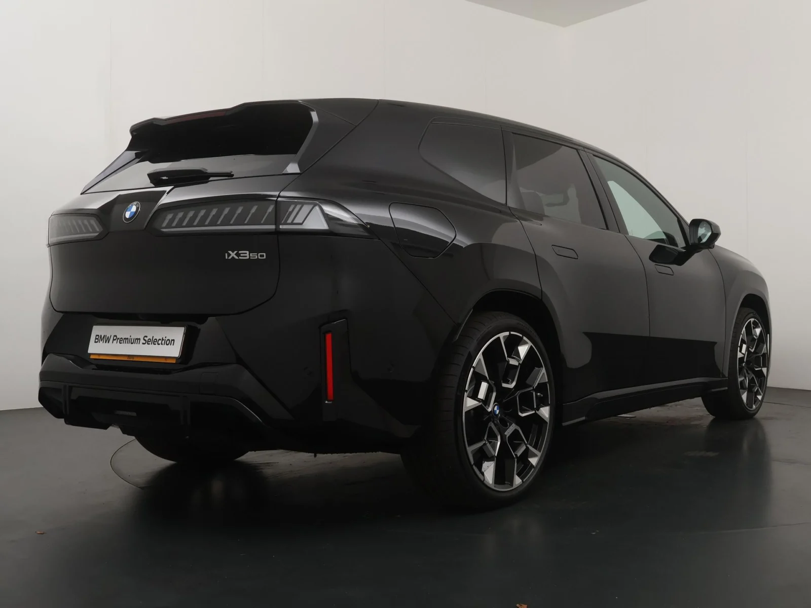 BMW-iX3