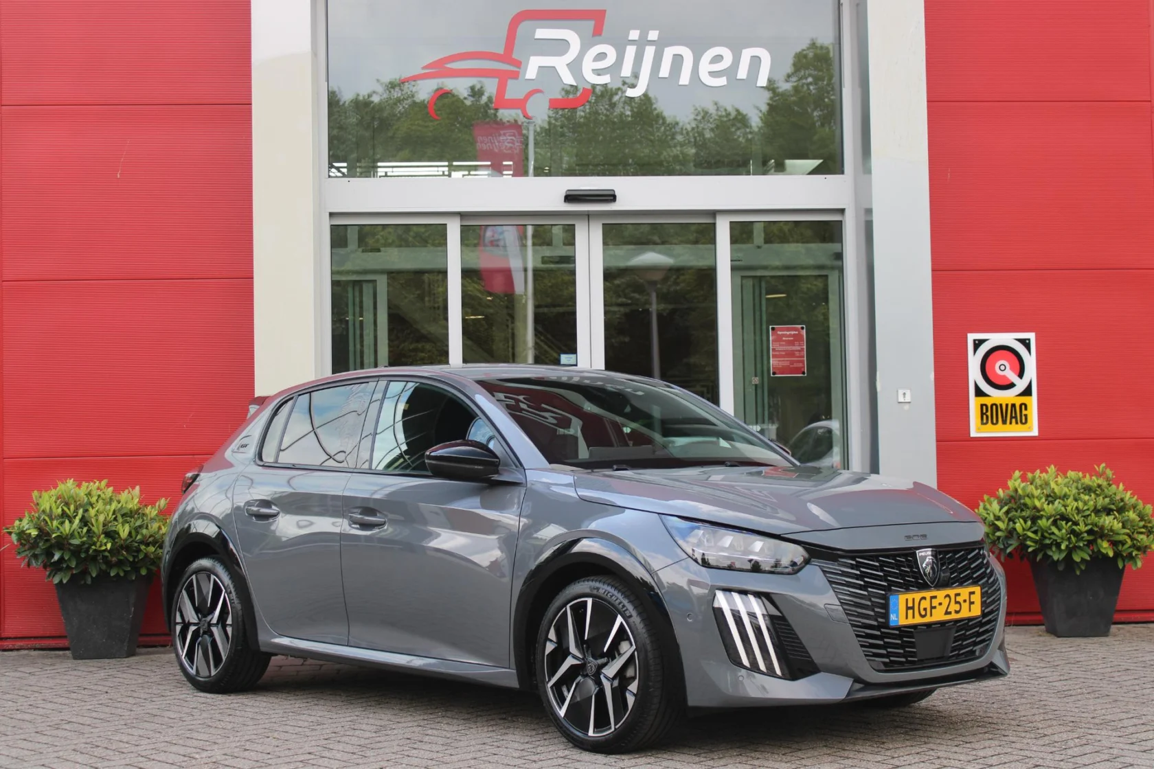 Peugeot-208