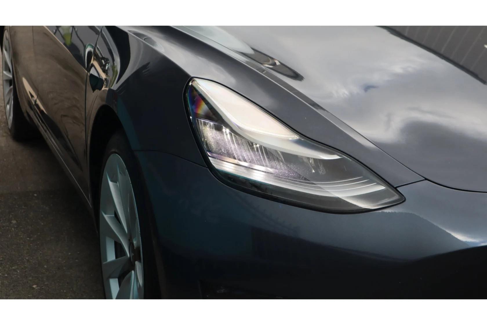 Tesla-Model 3