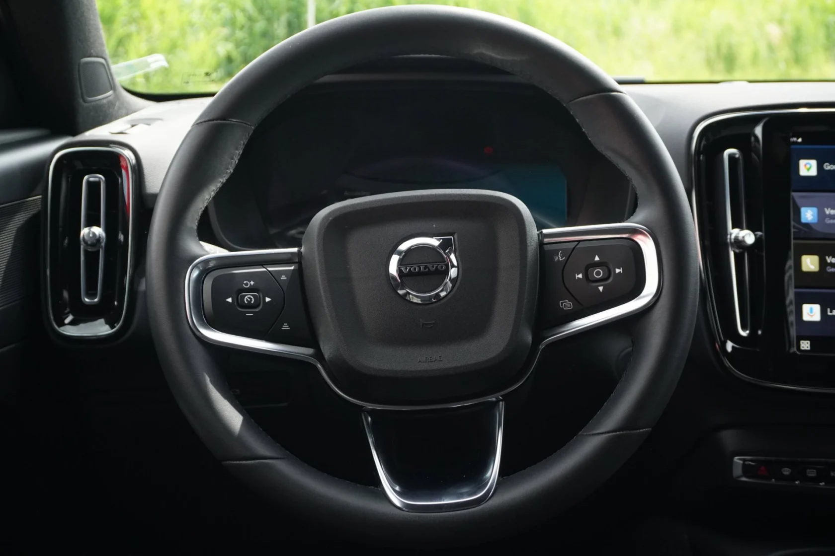 Volvo-XC40