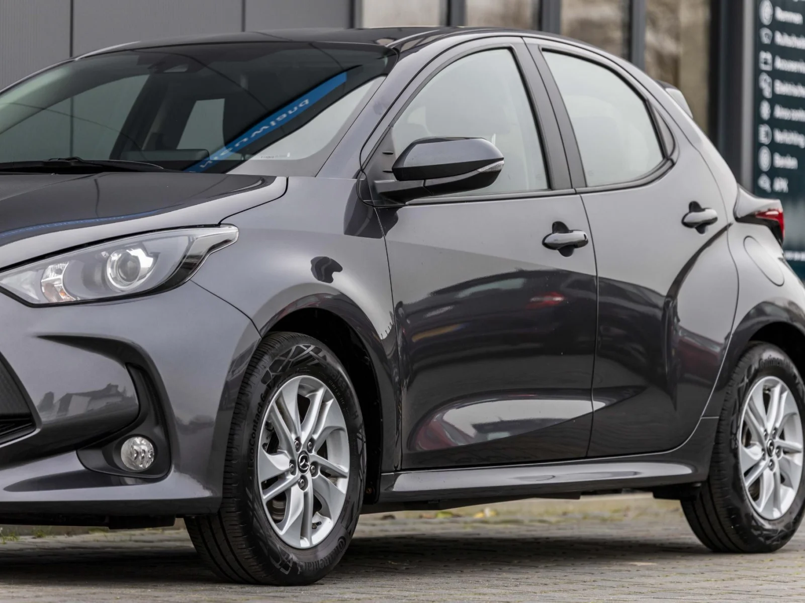 Mazda-2