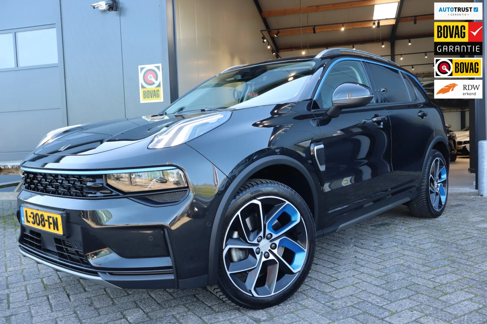 Lynk & Co-01
