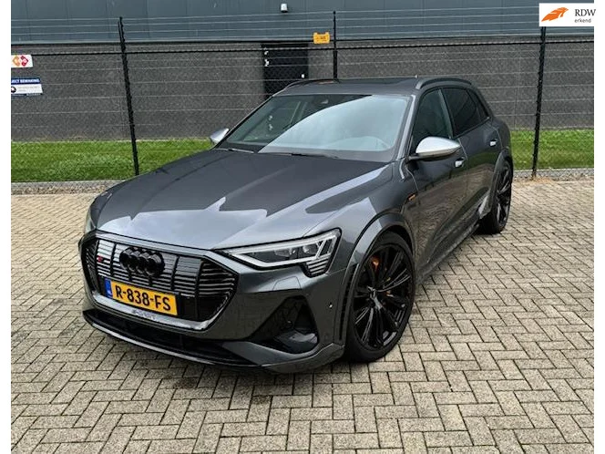 Audi e-tron S quattro *BLACK EDITION-23