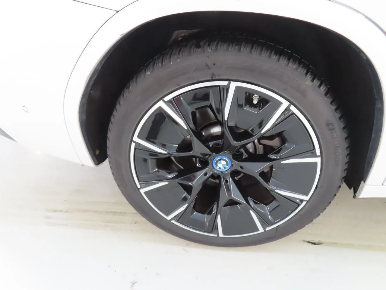 BMW-iX3