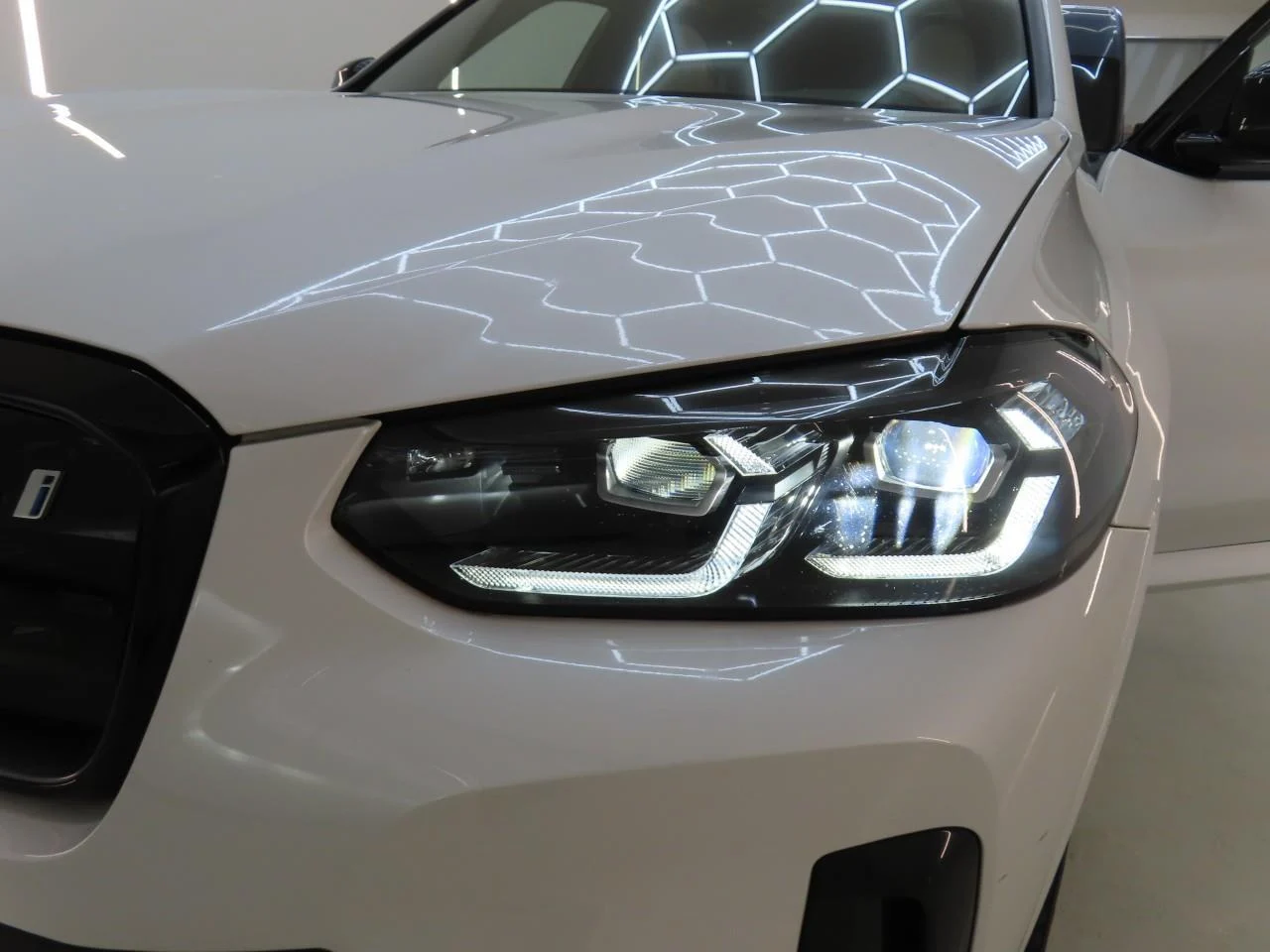 BMW-iX3