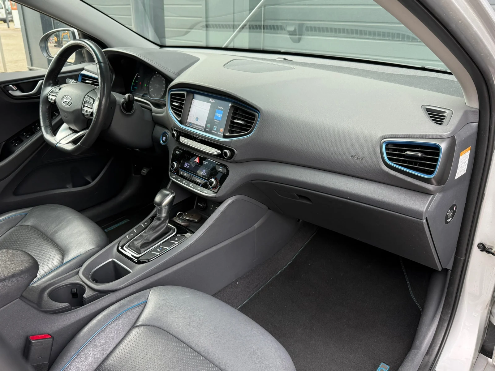 Hyundai-Ioniq