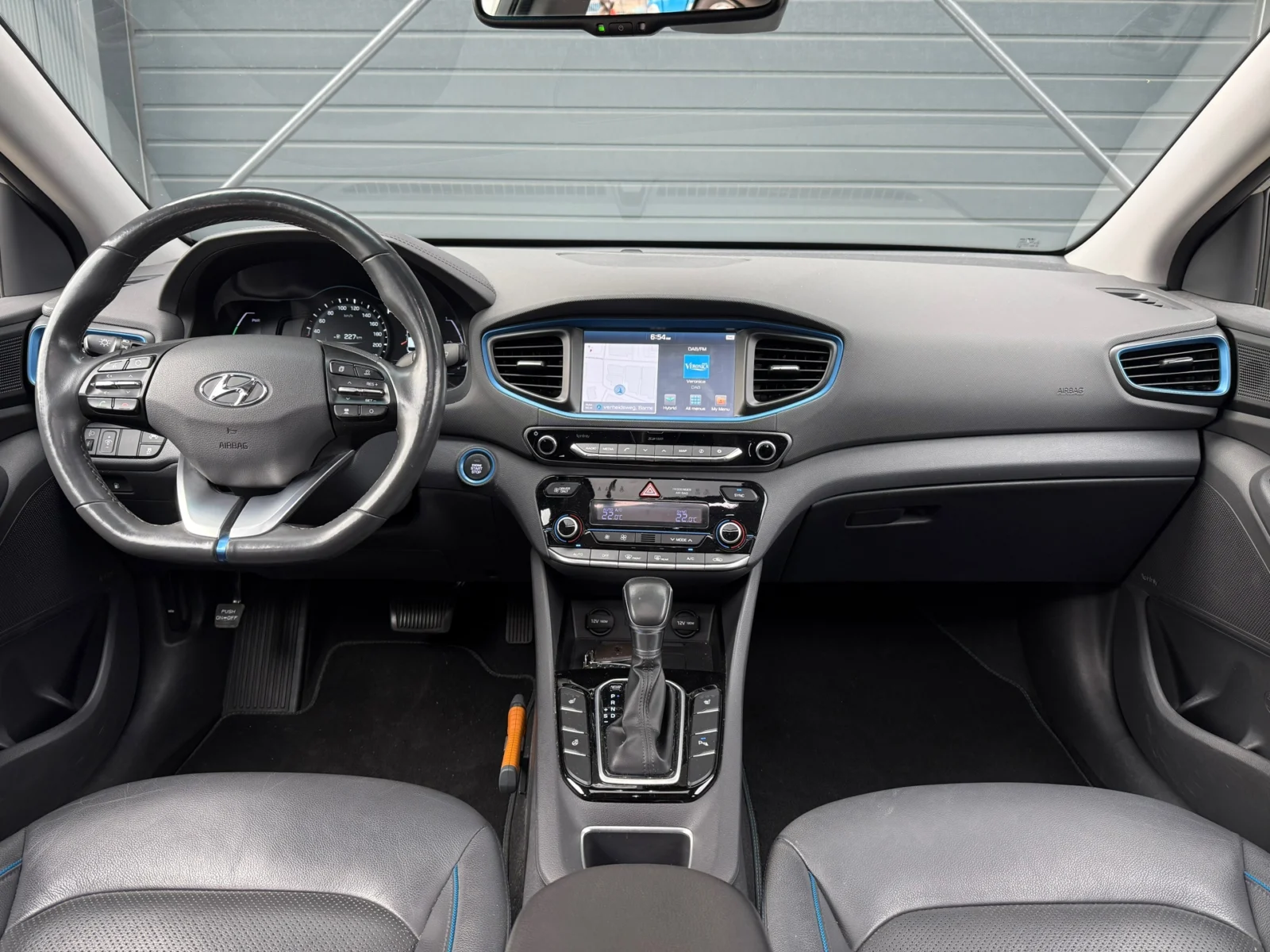 Hyundai-Ioniq