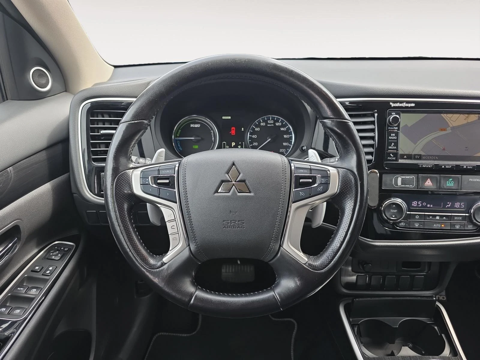 Mitsubishi-Outlander