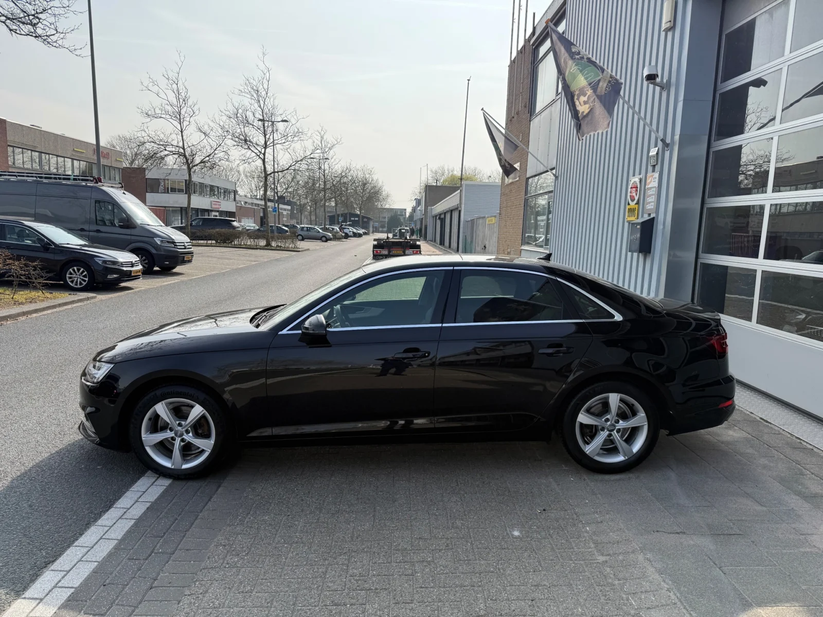Audi-A4