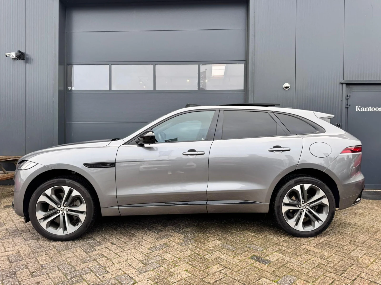 Jaguar-F-Pace
