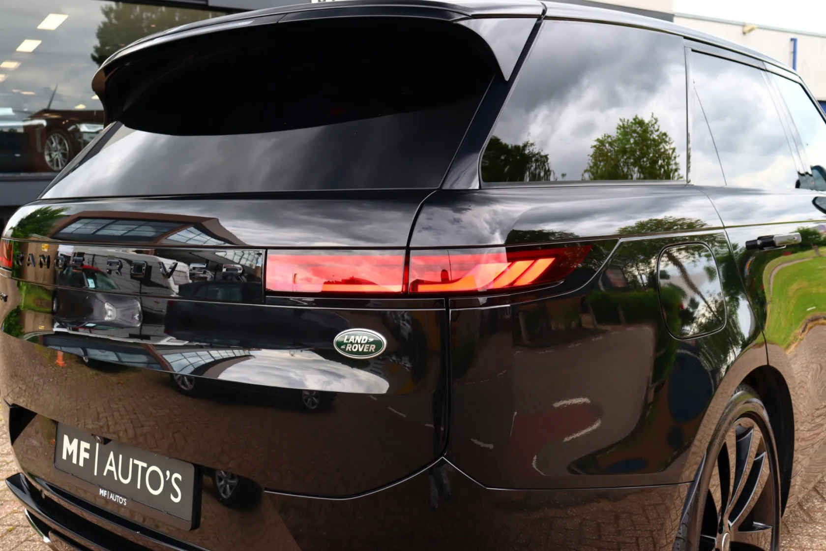 Land Rover-Range Rover Sport