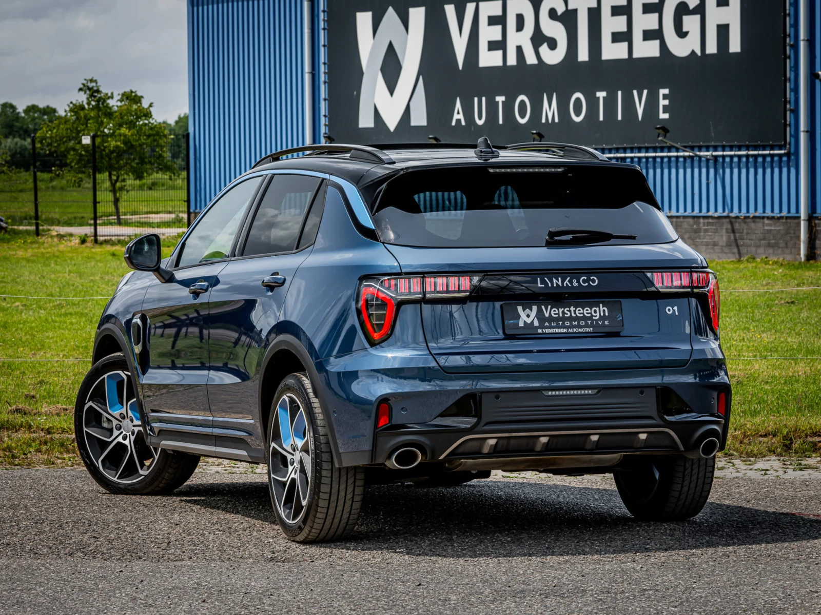 Lynk & Co-01