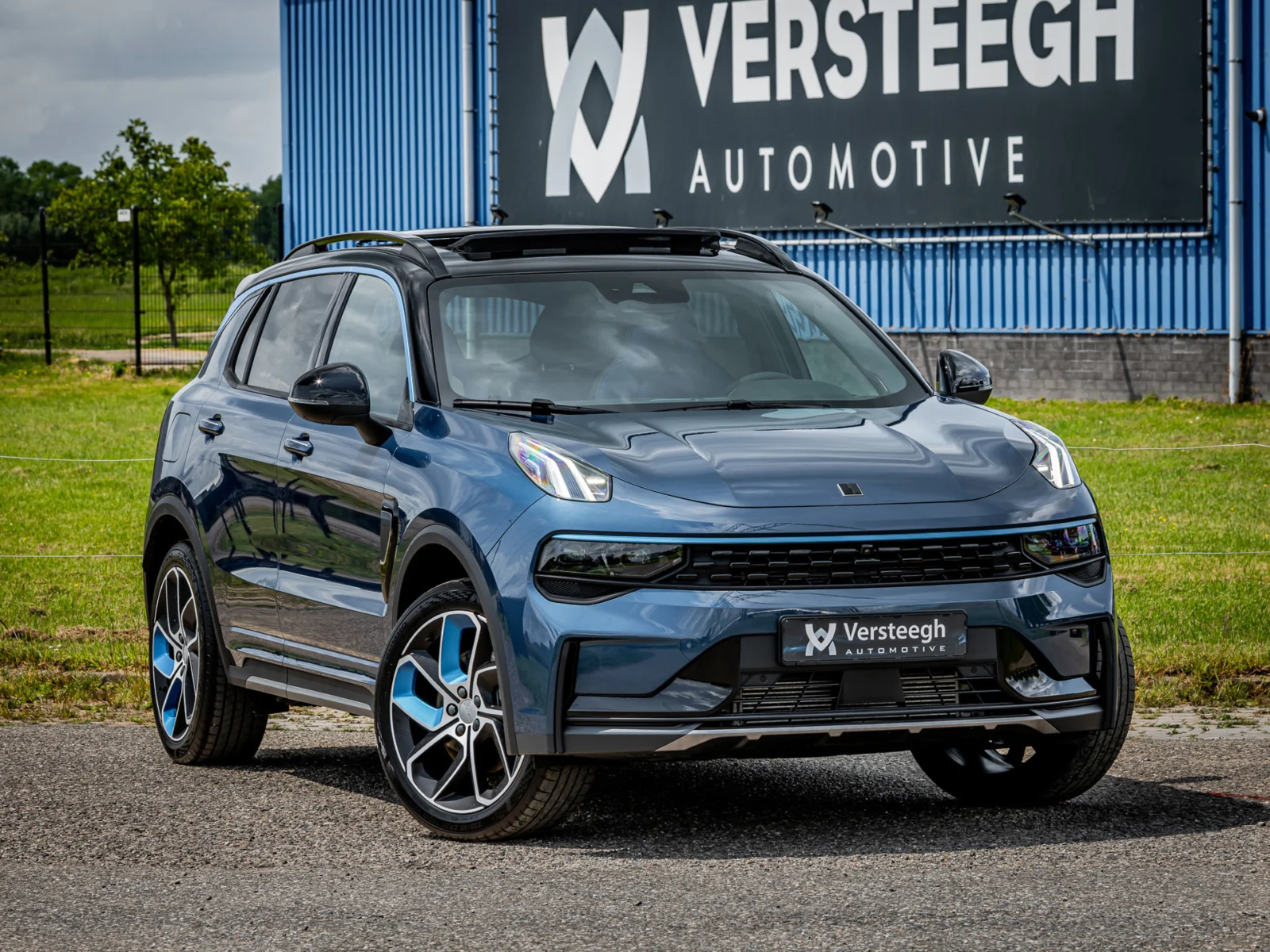 Lynk & Co-01