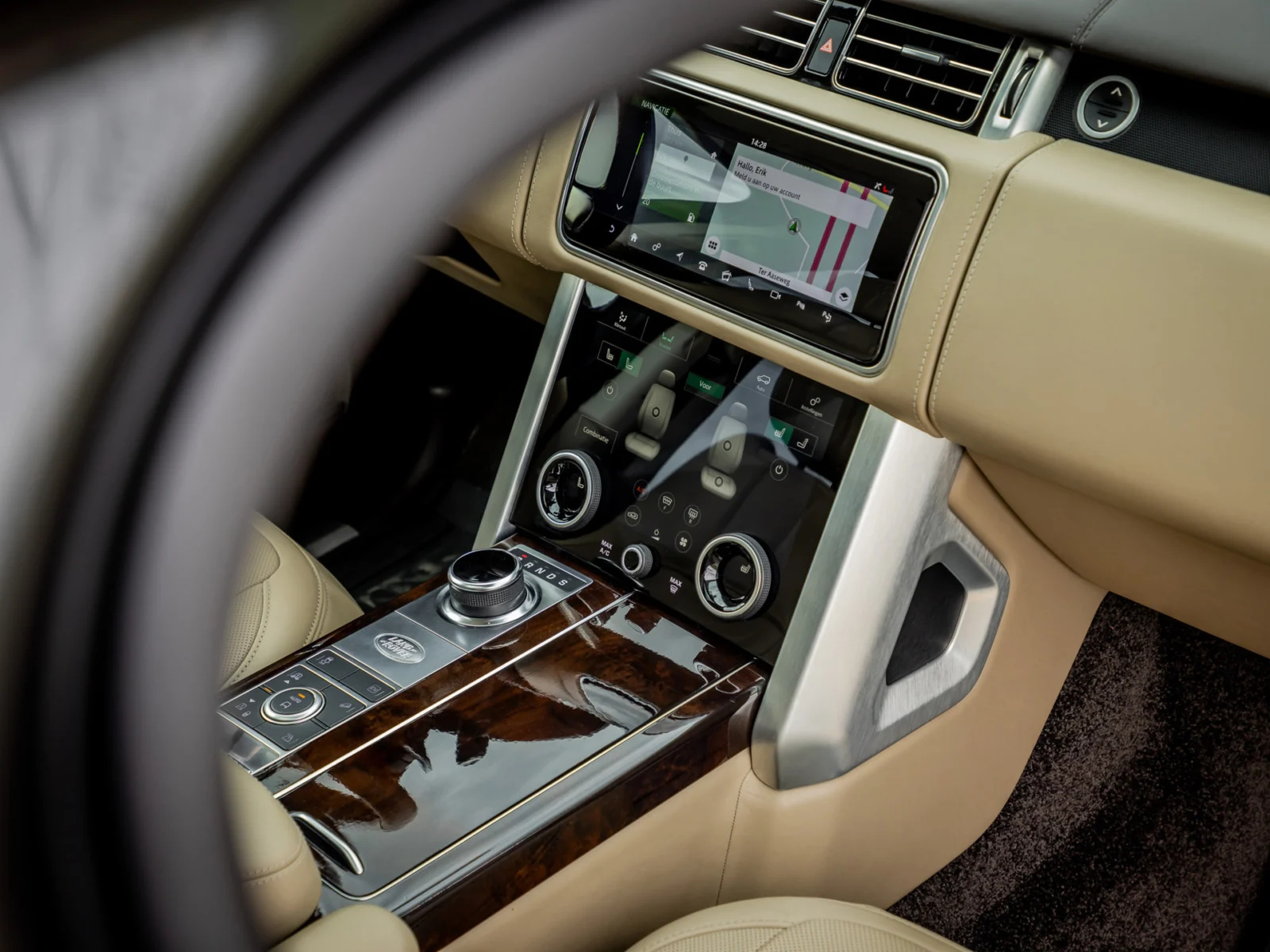 Land Rover-Range Rover