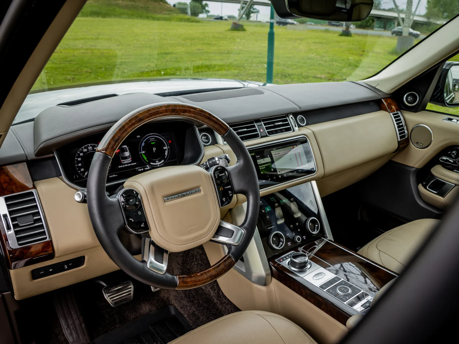 Land Rover-Range Rover