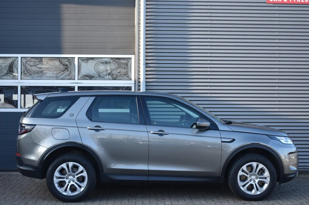Land Rover-Discovery Sport