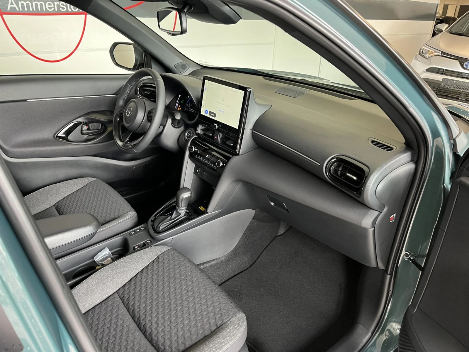 Toyota-Yaris Cross