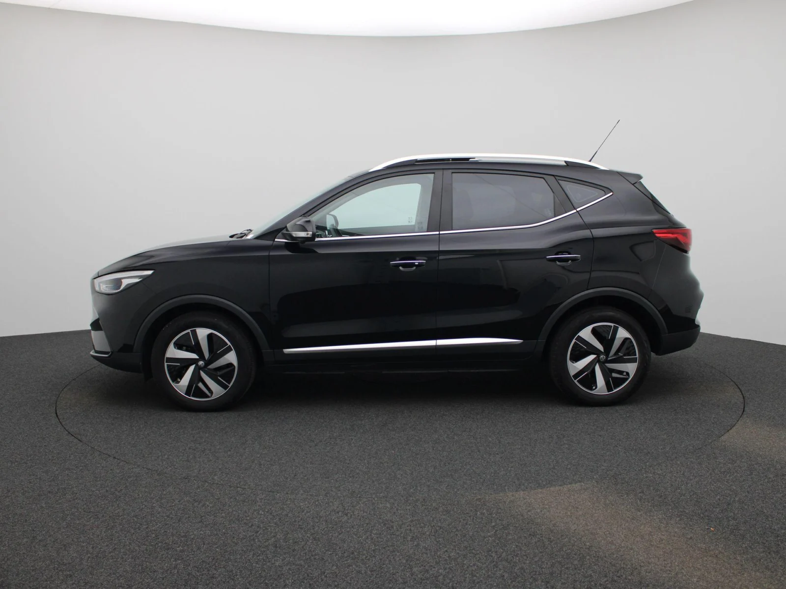 MG-ZS