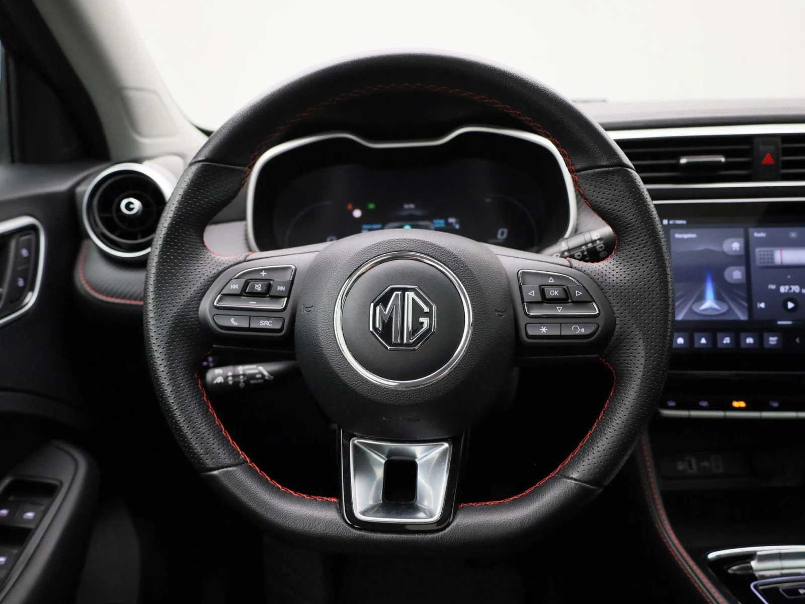 MG-ZS