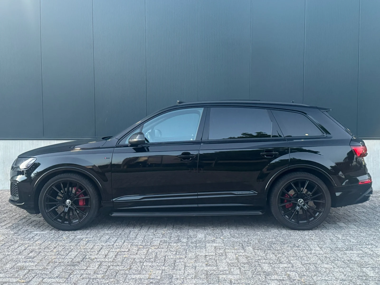 Audi-Q7