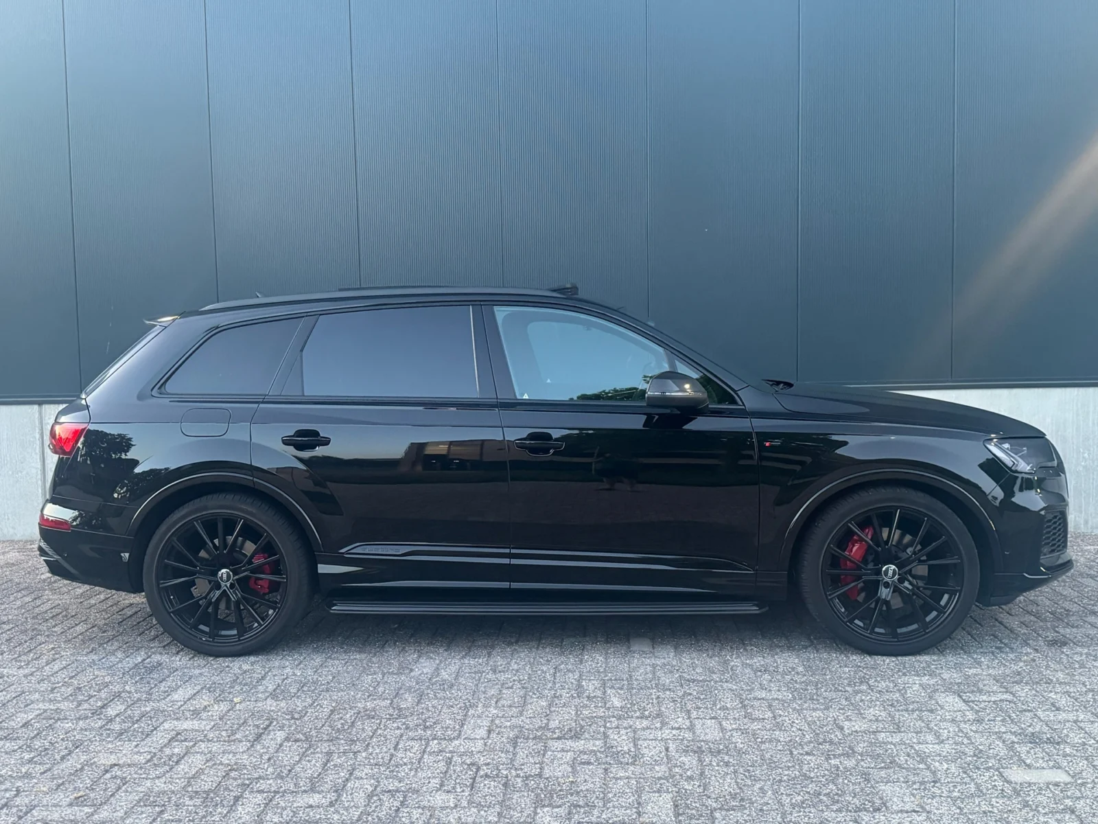 Audi-Q7