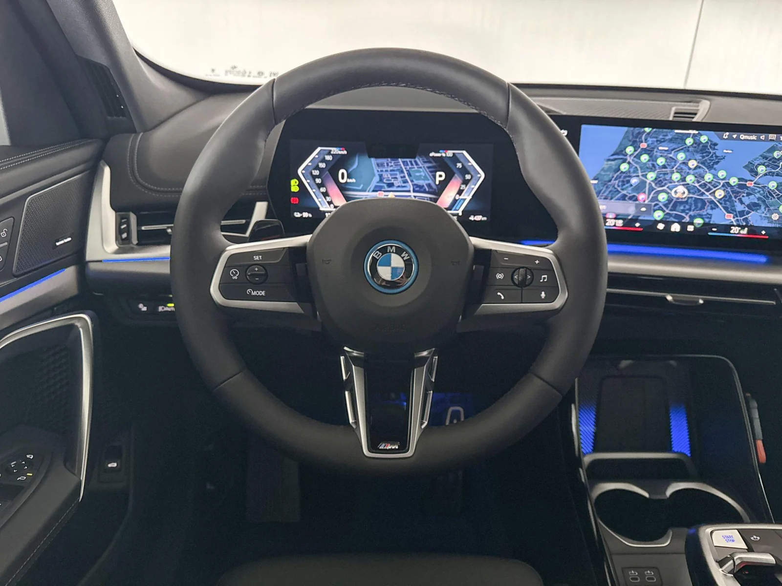 BMW-iX1