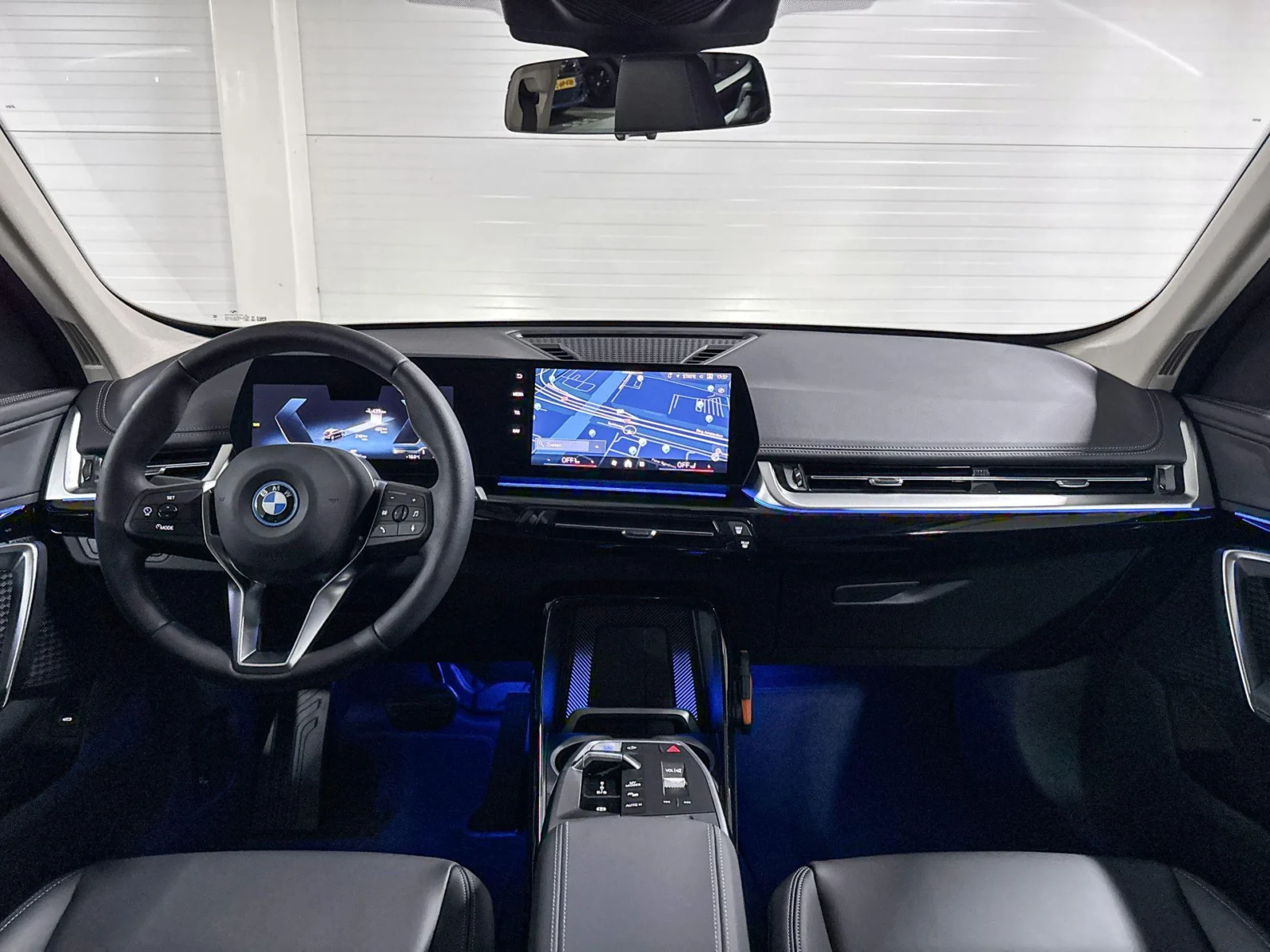 BMW-iX1
