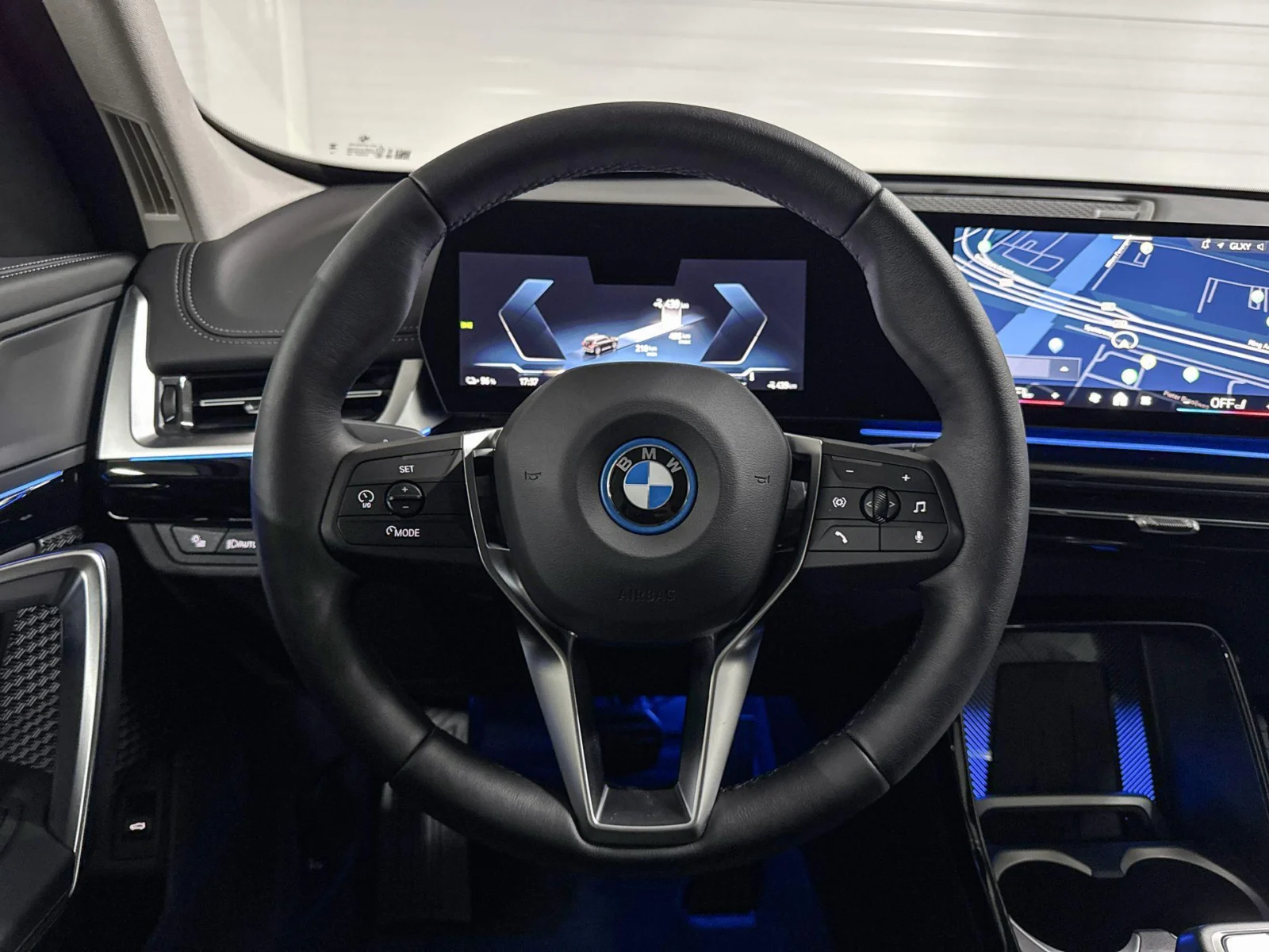BMW-iX1