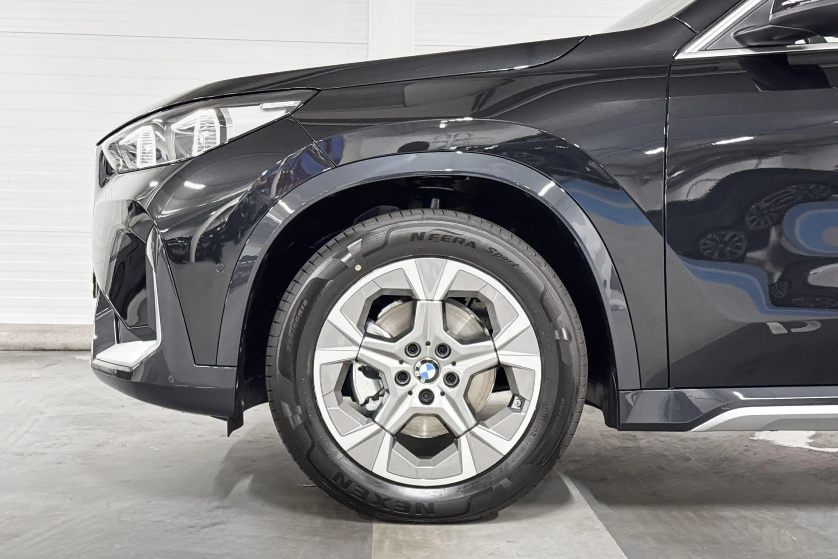 BMW-iX1