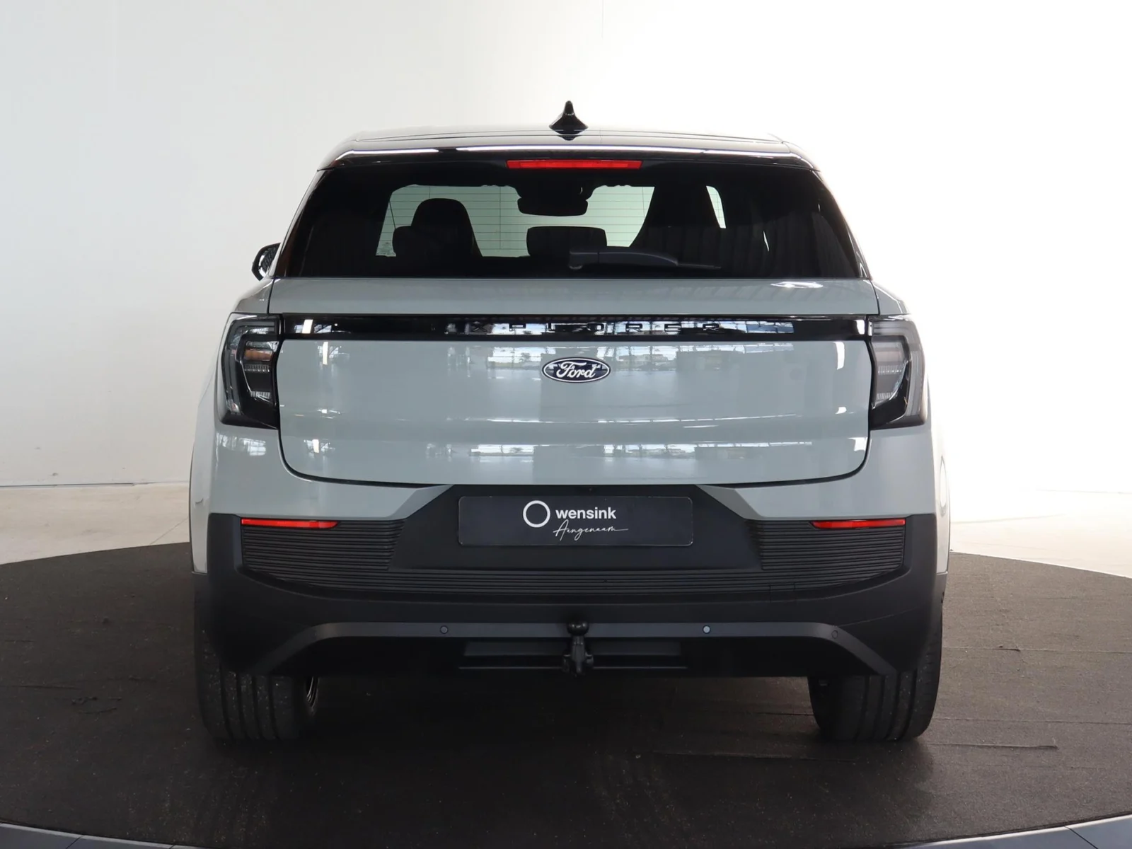 Ford-Explorer