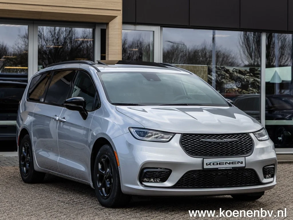 Chrysler-Pacifica