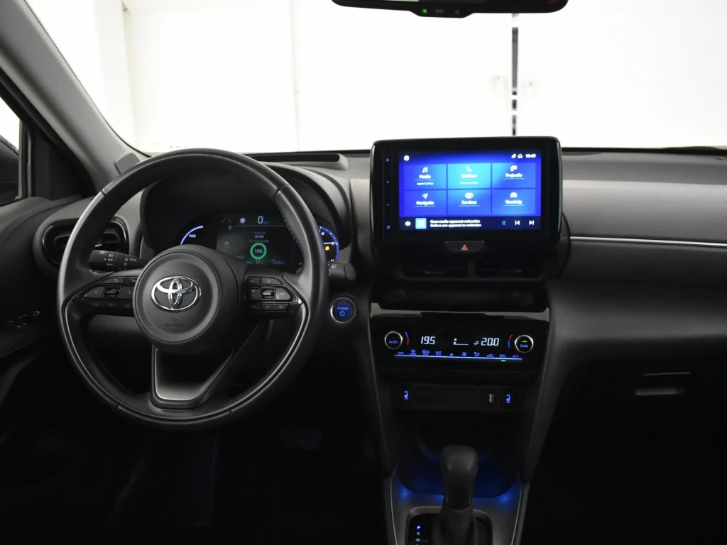 Toyota-Yaris Cross