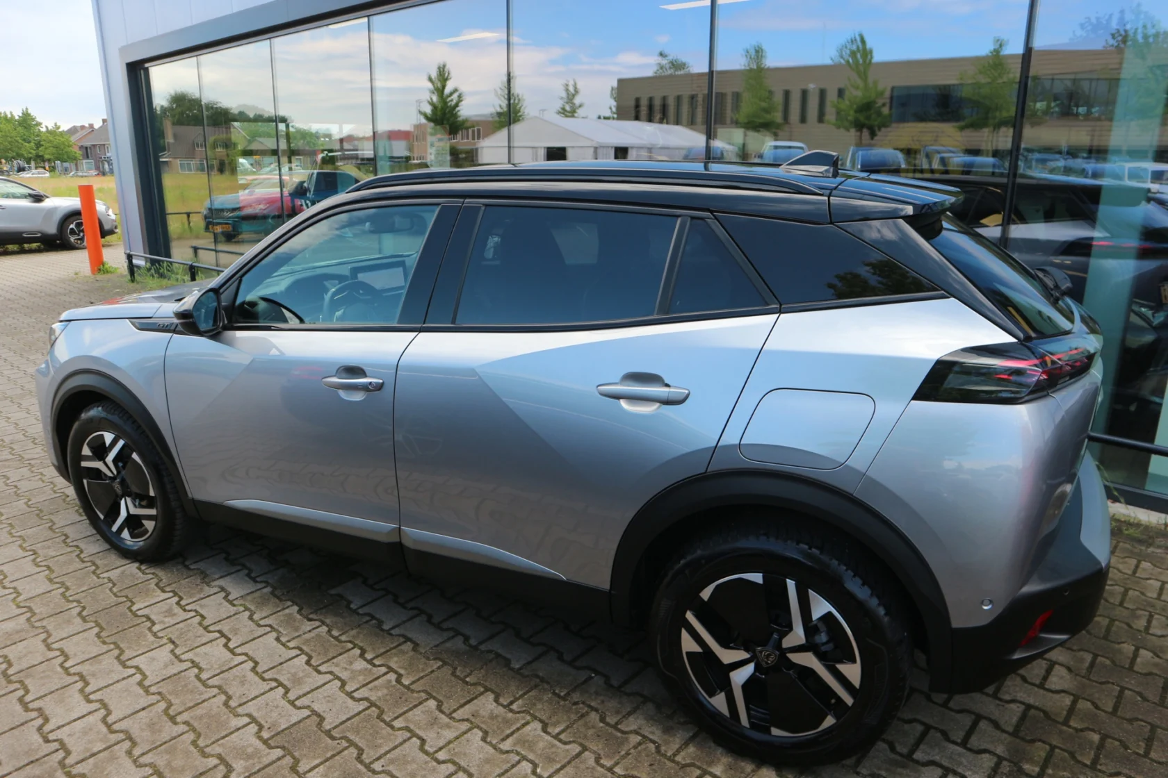 Peugeot-2008